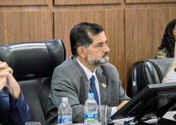Câmara de Eunápolis aprova reajuste de 5,4% para servidores do Magistério