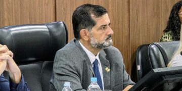 Câmara de Eunápolis aprova reajuste de 5,4% para servidores do Magistério