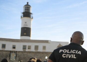 Latrocidas e assaltantes, são presos pela polícia civil em Salvador