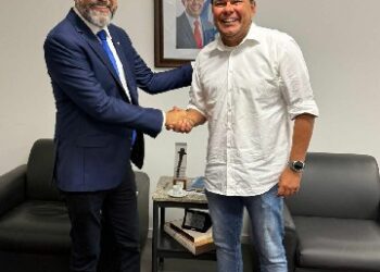 Robério se reúne com vice-governador, articula investimentos e firma parceria com o SENAI para mais de 300 vagas em cursos profissionalizantes