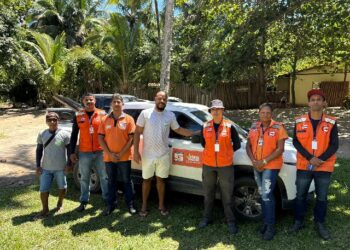 Defesa Civil monitora áreas de risco na Praia do Espelho