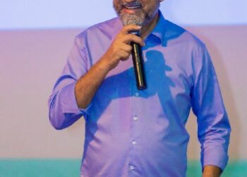 Robério reuniu empresários e comerciantes para apresentar projeto de pavimentação da Av. David Jonas Fadini