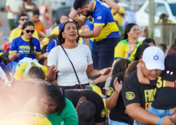 Fé toma ruas de Porto Seguro marcando 526 anos do Brasil com Marcha do Resgate e show da Banda Manancial
