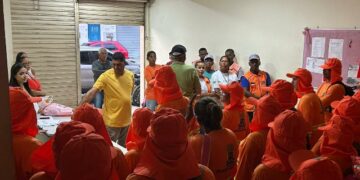 Servidores da limpeza pública recebem novos uniformes