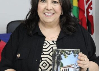 Jornalista e historiadora Rose Marie Galvão é eleita membro benemérito da Academia de Letras de Porto Seguro