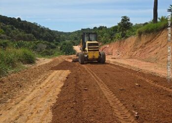 Prefeitura de Porto Seguro realiza recuperação de ladeiras do Imbiruçu e Acaufa