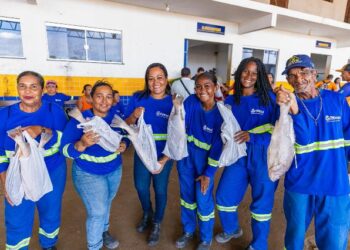 Prefeitura de Eunápolis distribui 20 toneladas de peixe para famílias em situação de vulnerabilidade