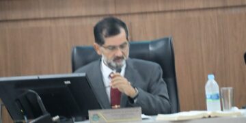 EUNÁPOLIS: Vereadores aprovam reajuste de 8% para servidores municipais