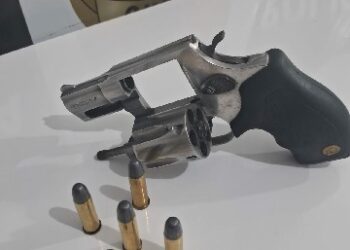 POLÍCIA CIVIL DA BAHIA PRENDE HOMEM POR POSSE ILEGAL DE ARMA DE FOGO EM PORTO SEGURO