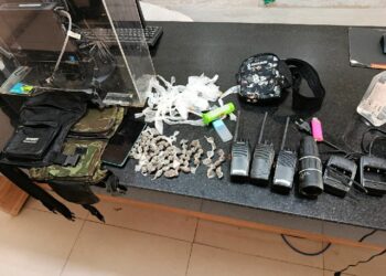 PMBA APREENDE DROGAS