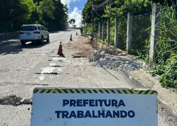 Prefeitura realiza obras de drenagem em pontos estratégicos de Porto Seguro