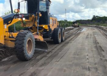 Serviços de manutenção das estradas estão concentrados nos acessos a Caraíva e Praia do Espelho