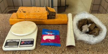 Polícia Militar apreende mais de 1,6 kg de maconha em Teixeira de Freitas