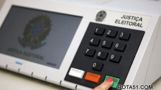 EDITORIAL: A POLÍTICA DE EUNÁPOLIS E OS POLITIQUEIROS DE PLANTÃO.