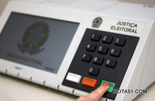 EDITORIAL: A POLÍTICA DE EUNÁPOLIS E OS POLITIQUEIROS DE PLANTÃO.