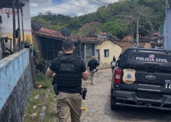 Adolescente é apreendida por ato infracional análogo à extorsão em Santo Antônio de Jesus