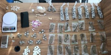 PMBA APREENDE DROGAS EM PORTO SEGURO