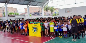 Abertura oficial dos Jogos Estudantis lota o Colégio Álvaro Henrique