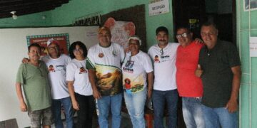 São 1200 marmitas por semana, para combater a fome na região.