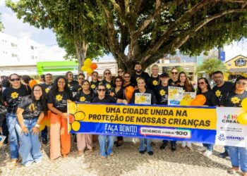 Eunápolis une forças em caminhada de combate ao abuso e à exploração sexual de crianças e adolescentes