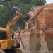 Prefeitura de Porto Seguro realiza demolição de obra irregular em Arraial d’Ajuda