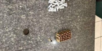 PMBA APREENDE DROGA NO JAQUEIRA EM ITABELA