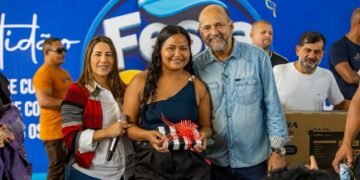 Prefeitura reúne garis e familiares em celebração que reconhece o trabalho de quem cuida da cidade