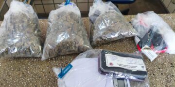 PMBA apreende cerca de 660 gramas de maconha em Itamaraju