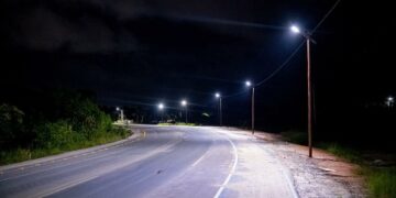 Prefeitura de Porto Seguro implanta iluminação e reforça segurança no semi-anel viário
