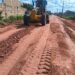 Bairro Porto Alegre 2 recebe serviços de patrolamento para melhorar condições das vias