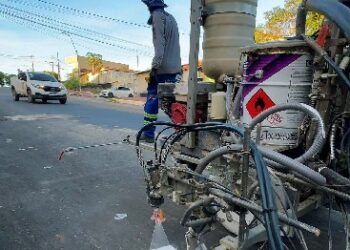Prefeitura de Eunápolis moderniza sinalização viária e amplia segurança para motoristas e pedestres