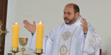 Procissão e missas reúnem fiéis em celebração de Corpus Christi em Porto Seguro