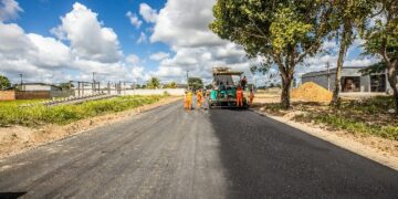 Prefeitura de Eunápolis comemora avanço do Semi-anel Viário com publicação do contrato para execução da obra