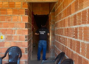 Investigada por tentativa de homicídio de familiares é presa em Muquém do São Francisco
