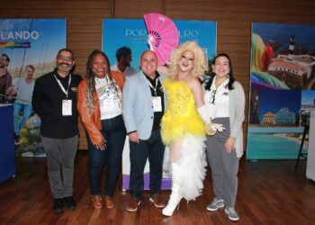 Porto Seguro fortalece turismo inclusivo na maior feira LGBT+ da América Latina