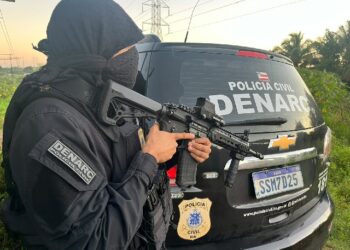 Operação Rota das Flores desarticula grupo que enviava drogas por encomendas para Goiás