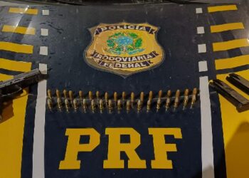 RECUPERAÇÃO DE FURTOS, APREENSÃO DE ARMAS, ESCOLTA DE CARRETAS, É A PRF EM AÇÃO NAS ESTRADAS E RODOVIAS.