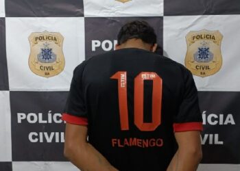 POLÍCIA CIVIL DA BAHIA CUMPRE MANDADOS DE PRISÃO PREVENTIVA E BUSCA E APREENSÃO CONTRA FORAGIDO POR LESÃO CORPORAL GRAVE CONTRA MULHER