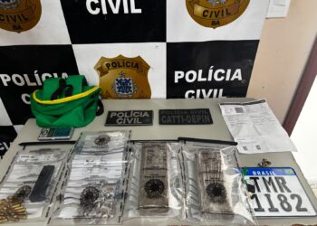 POLÍCIA CIVIL PRENDE CASAL, APREENDE DROGAS E MUNIÇÕES E RECUPERA MOTOCICLETA ADULTERADA DURANTE INVESTIGAÇÃO DE HOMICÍDIOS EM EUNÁPOLIS