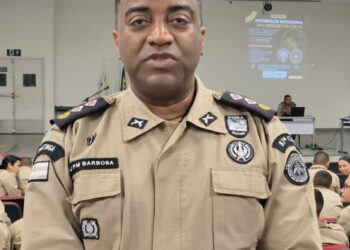 Major Barbosa parabeniza policiais da 87ª CIPM pelo Dia do Soldado