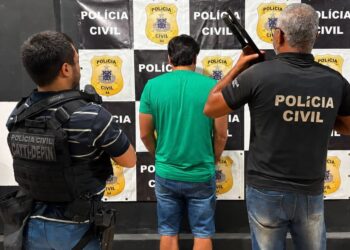 POLÍCIA CIVIL DA BAHIA CUMPRE MANDADOS DE PRISÃO PREVENTIVA E BUSCA E APREENSÃO CONTRA FORAGIDO POR LESÃO CORPORAL GRAVE CONTRA MULHER