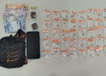 PMBA PRENDE HOMEM E APREENDE 40 PEDRAS DE CRACK DURANTE AÇÃO EM POSTO DA MATA
