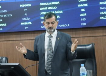 O PRESIDENTE DA CÂMARA DE VEREADORES, VALDIRAM MARQUES, FAZ UMA HOMENAGEM A TODOS OS PAIS.