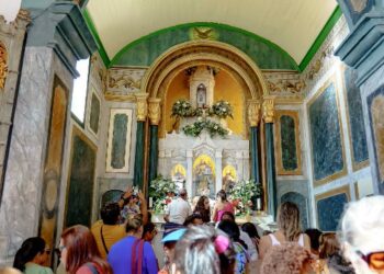 Arraial d’Ajuda celebra sua padroeira encerrando festa de 475 anos de tradição