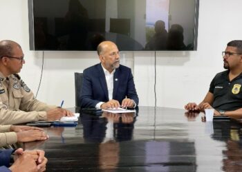 Prefeito de Eunápolis se reúne com forças de segurança para discutir atuação no município