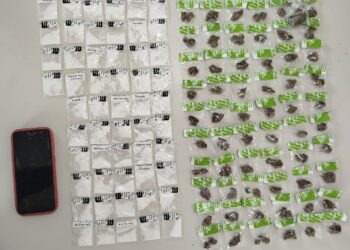 PMBA PRENDE MULHER E APREENDE DROGAS DURANTE AÇÃO CONTRA O TRÁFICO EM POSTO DA MATA
