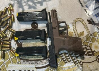 Operação contra comércio ilegal de armas prende oito em quatro estados