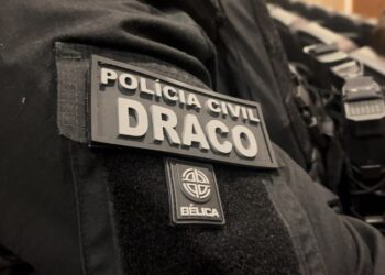 Investigada por fraude no IPTU é presa ao desembarcar da Espanha em Salvador