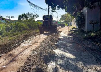Prefeitura de Porto Seguro realiza pavimentação da Rua 12, novo acesso ao bairro Mirante