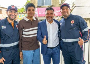 Forças armadas e escolas municipais brilham no desfile de 7 de setembro